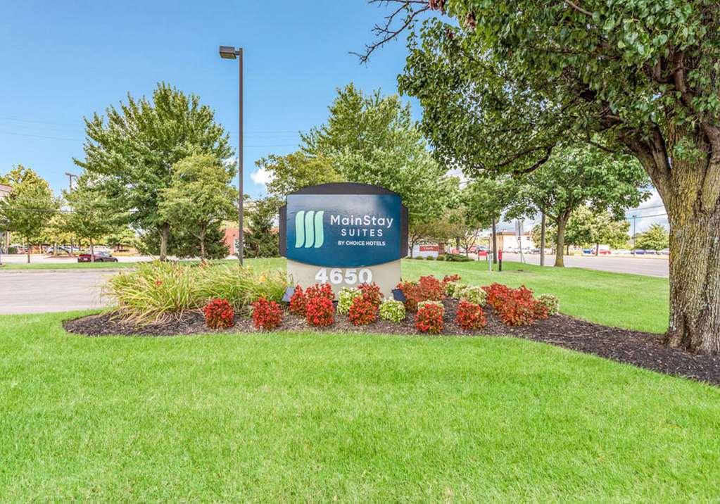 Birch Hills Suites - Blue Ash Exteriér fotografie