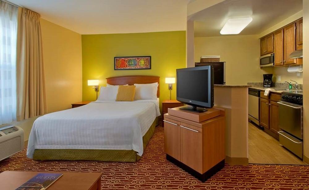 Birch Hills Suites - Blue Ash Exteriér fotografie